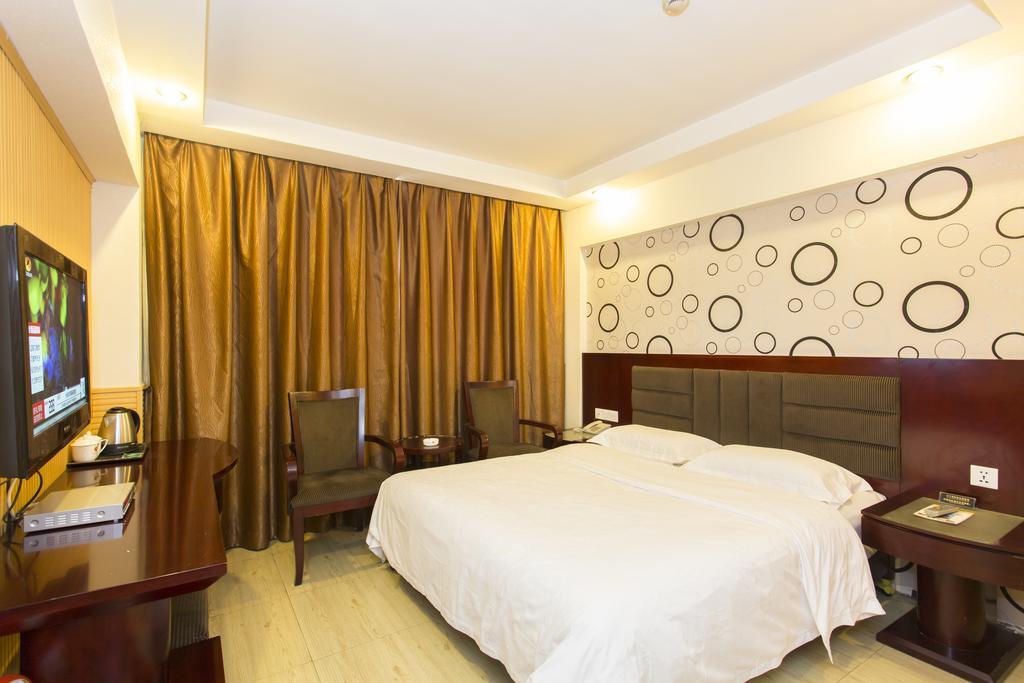 Kaiserdom Changsha West Bus Terminal Branch Room photo